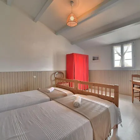 Matha By Interhome Saint-Pierre-d'Oleron